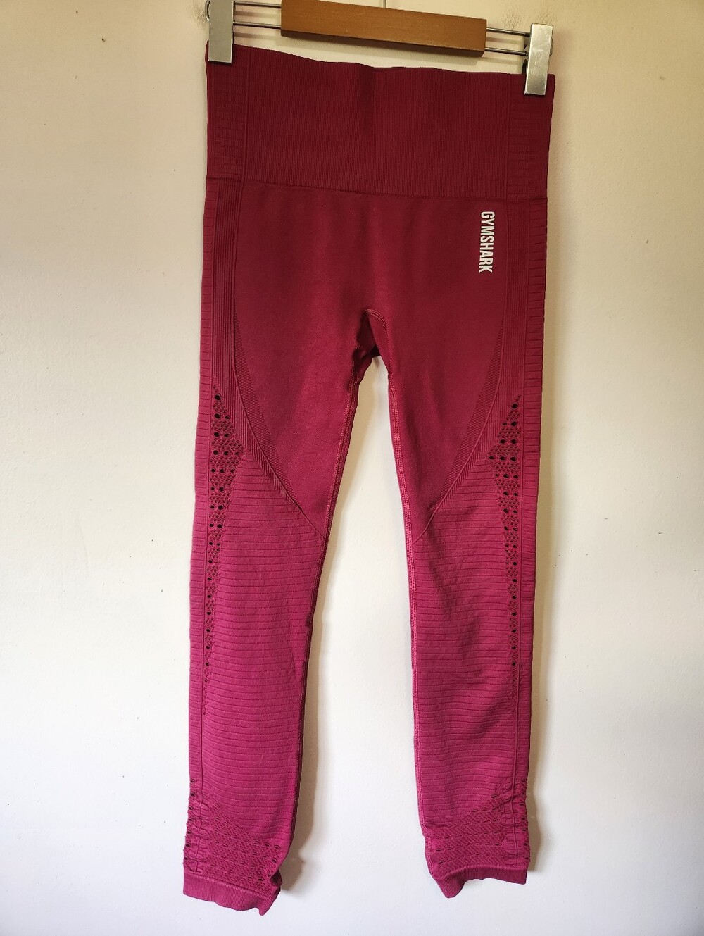 Gymshark Energy Seamless Leggings Beet Berry Red Eyelet High Waisted Workout S